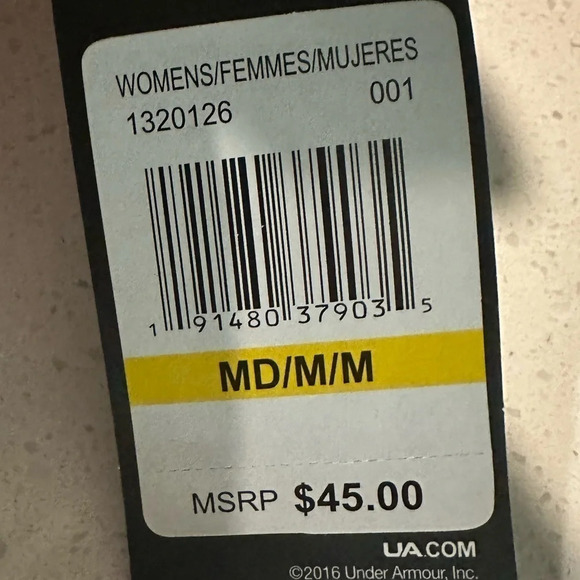 Women's Under armour light weight pullover, NWT, Size Medium - Picture 3 of 4